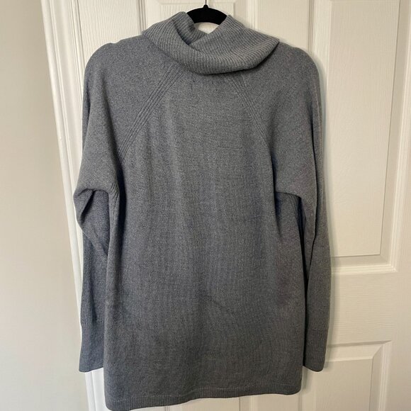 100% Extra Fine Merino Wool Cowl Neck Sweater by Nicole Miller - Size Large - Picture 2 of 3